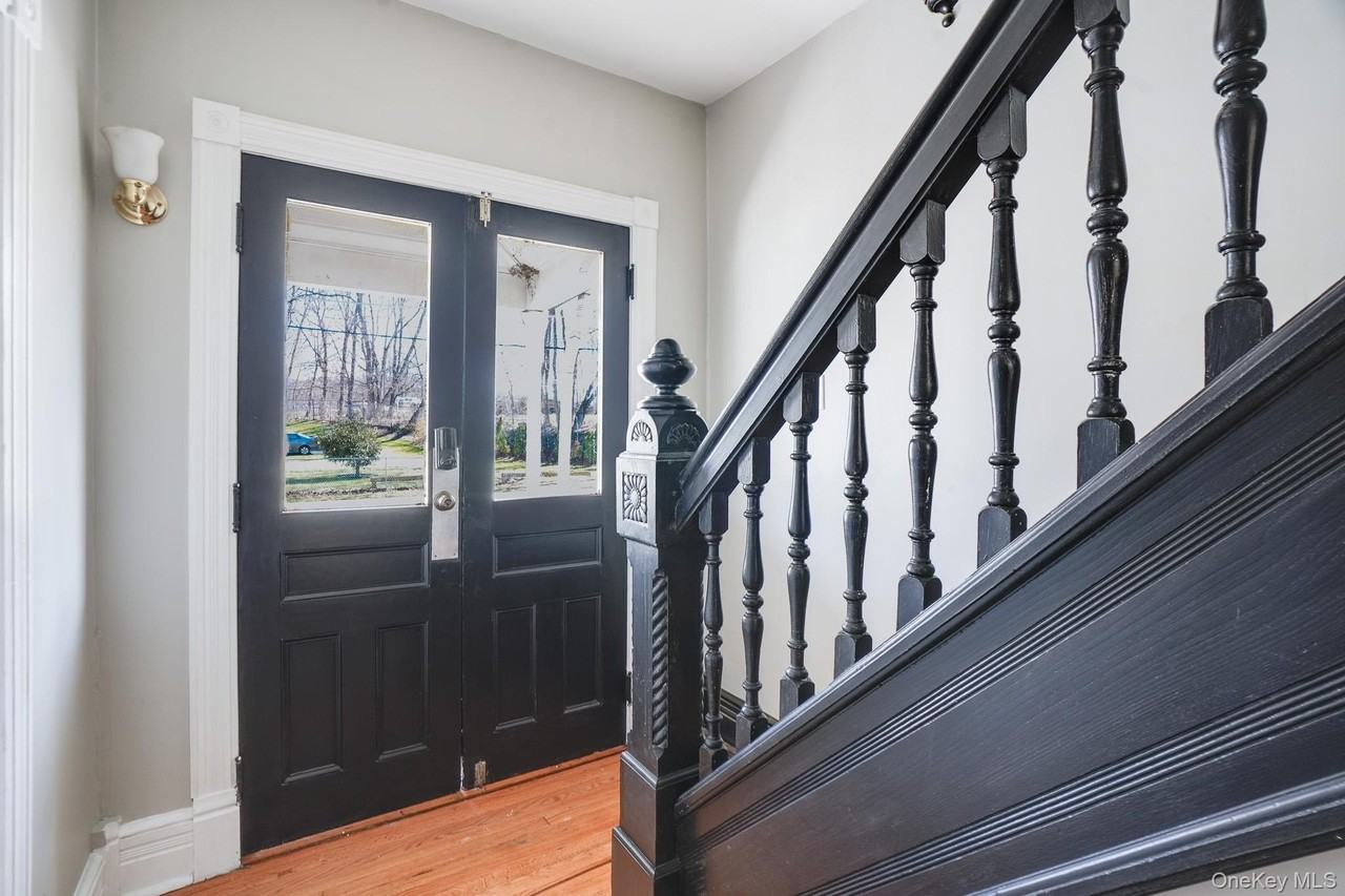 27 Orchard Pl - Photo 6 of 25