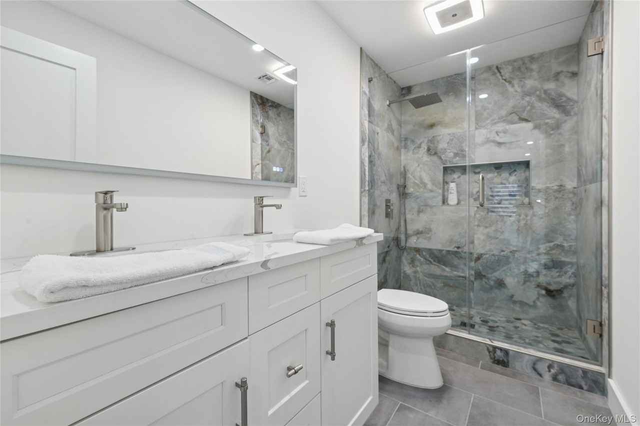 10 Sagamore Rd - Photo 3 of 44