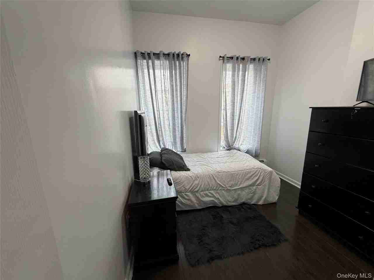 509 E 183rd St - Photo 5 of 19