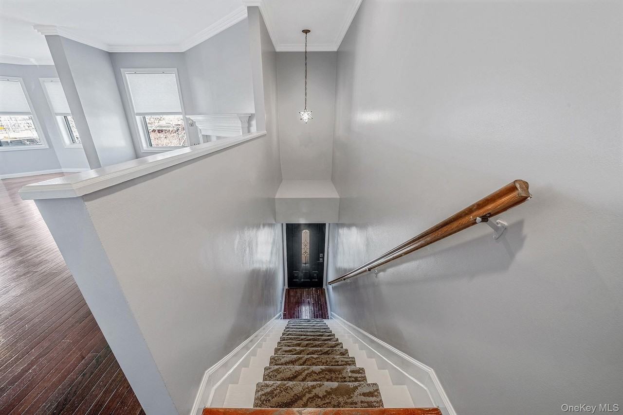 272 E Harrison St Unit 2 - Photo 3 of 24