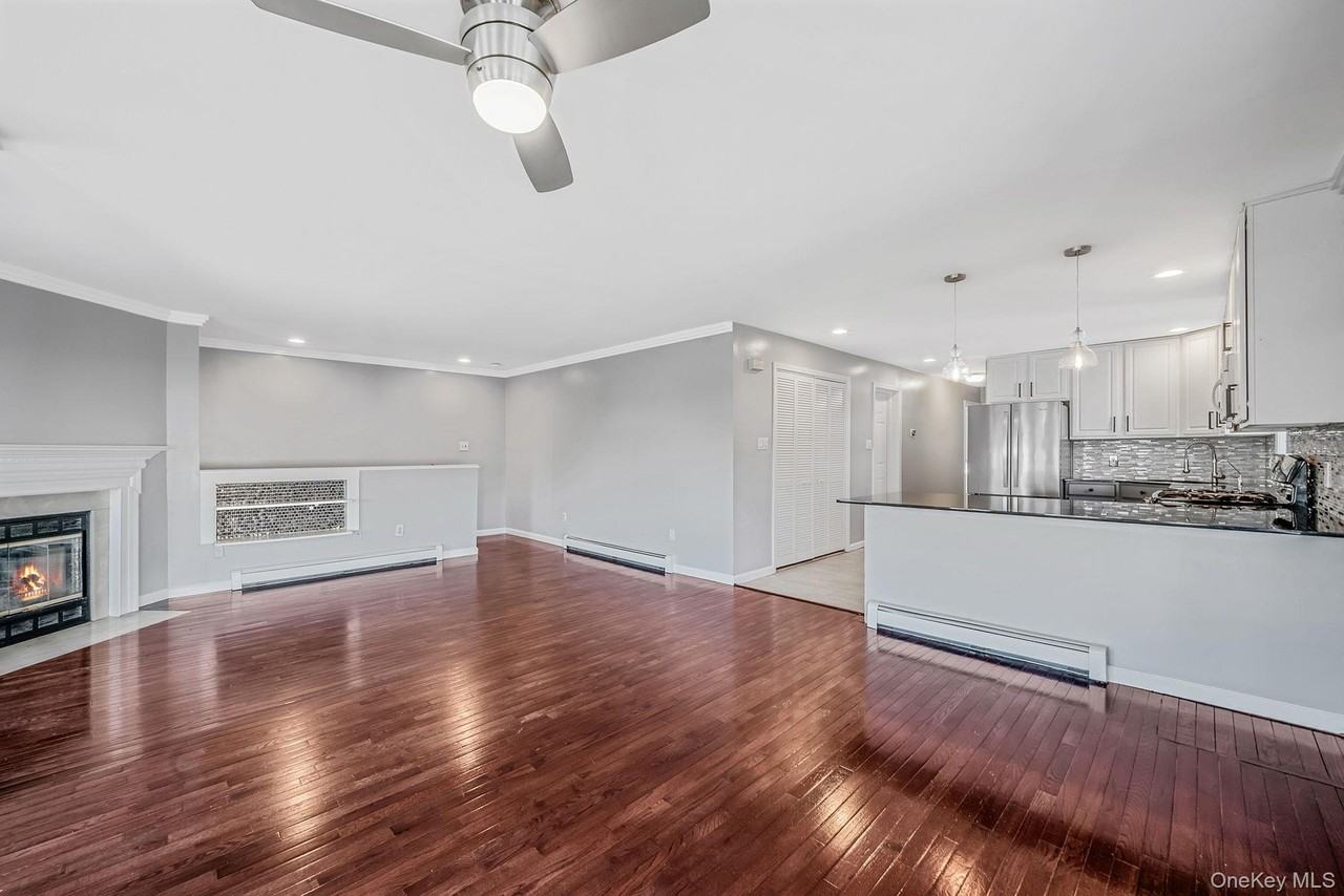 272 E Harrison St Unit 2 - Photo 7 of 24