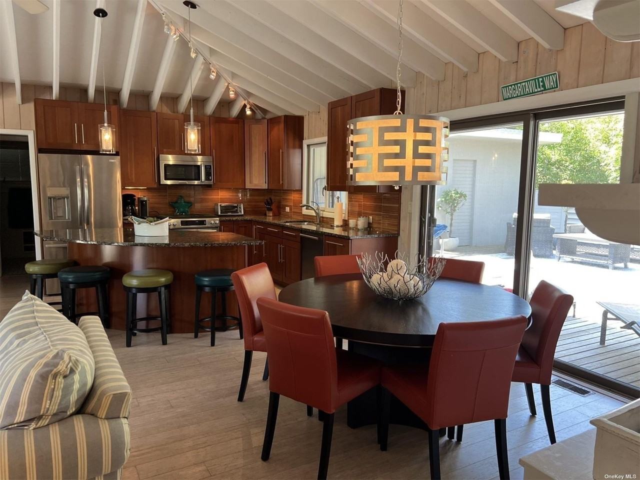 37 Kelp Ave - Photo 2 of 13