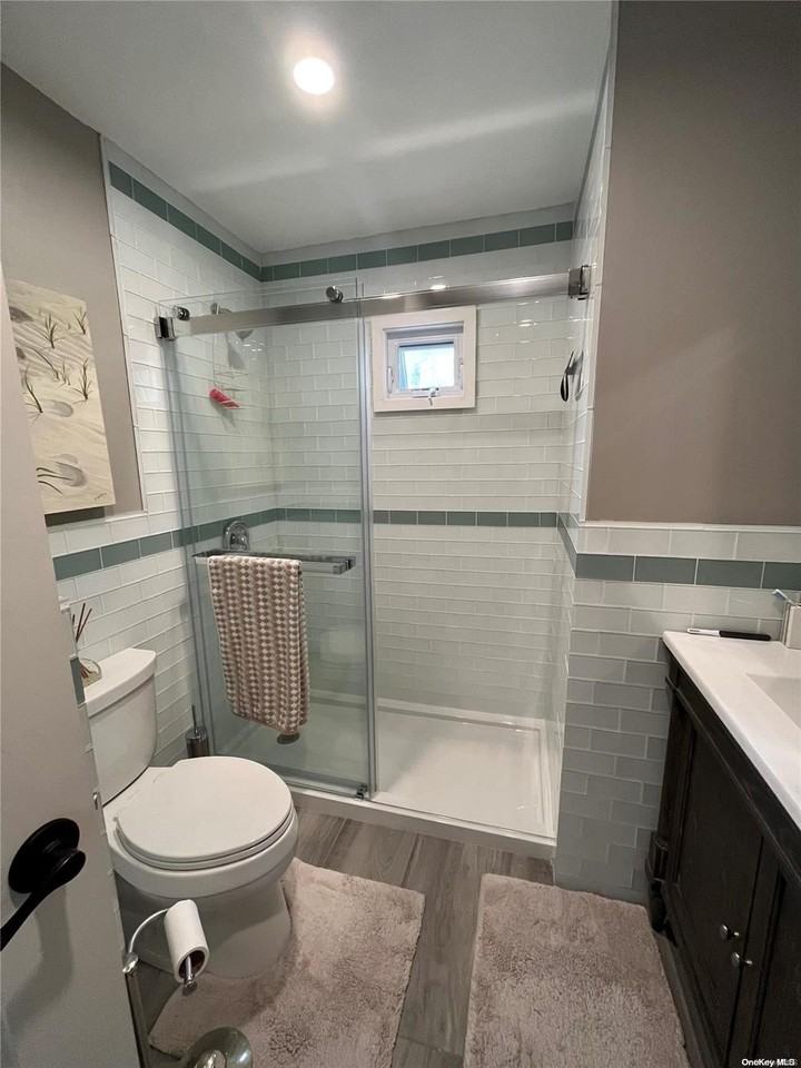985 Surfview Walk - Photo 7 of 14