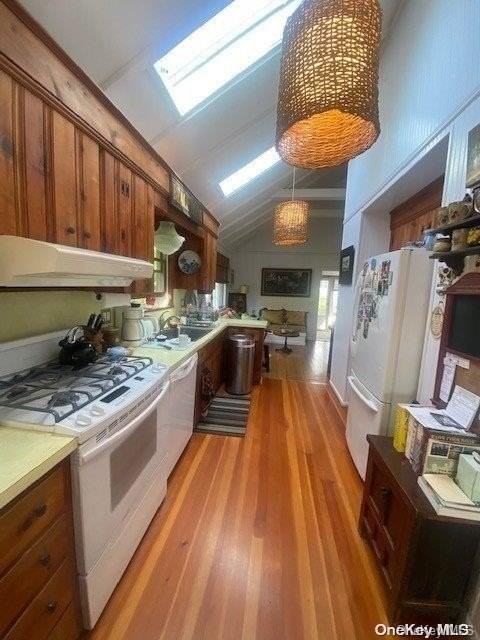 970 Surfview Walk - Photo 6 of 17