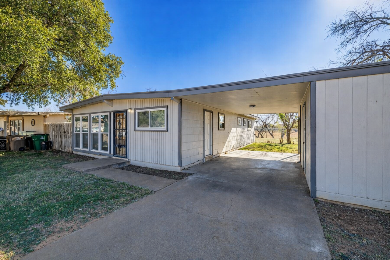 2501 A And M Ave #1 - Photo 2 of 13