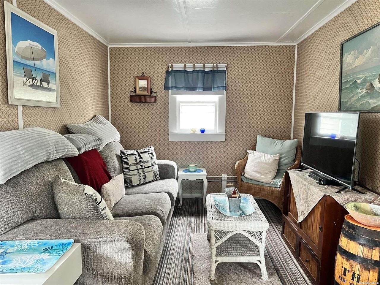 63 Bungalow Walk - Photo 5 of 11