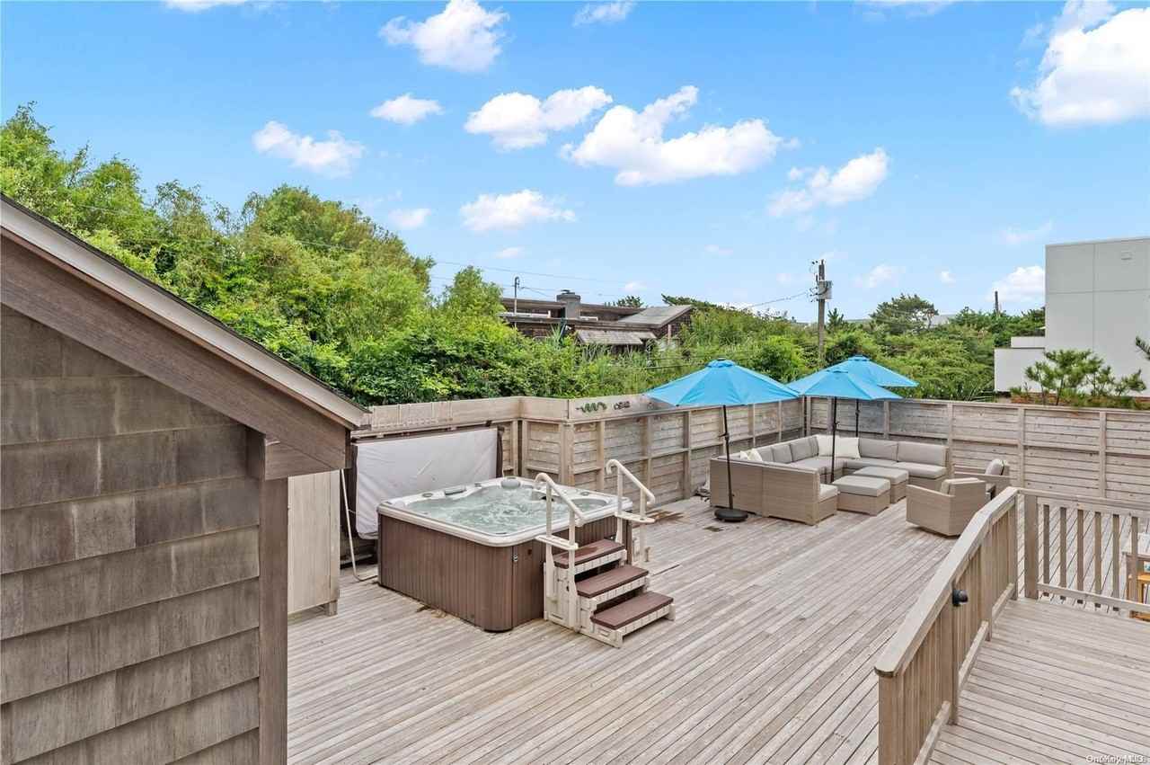 32 West Walk - Photo 4 of 22