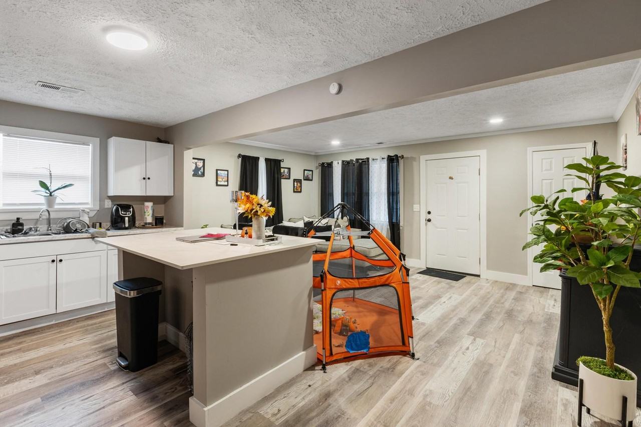 1579 Burns Ave #A - Photo 2 of 10