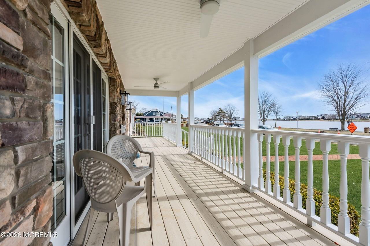 606 North Blvd - Photo 7 of 50