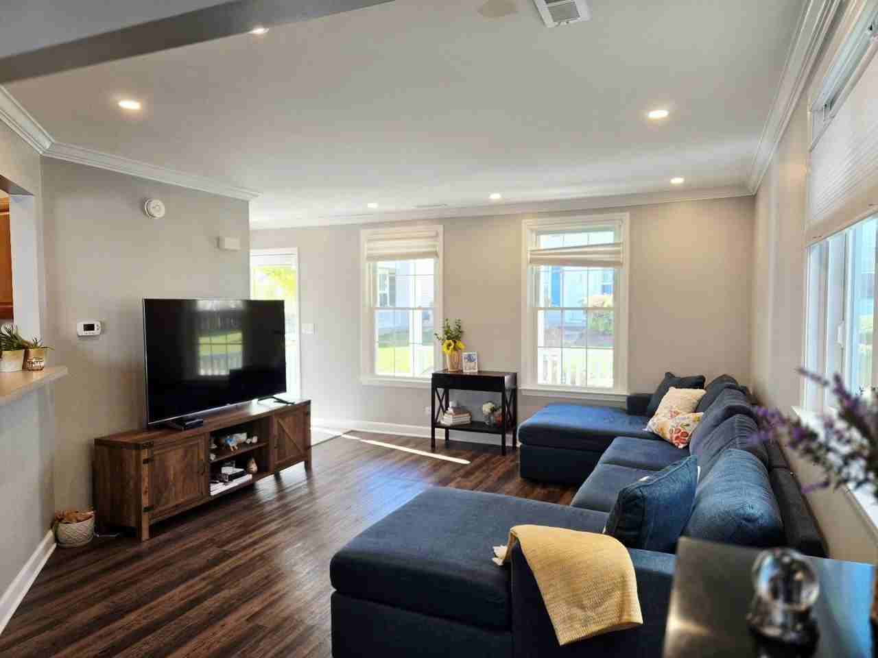 116 Presidential Blvd - Photo 2 of 18