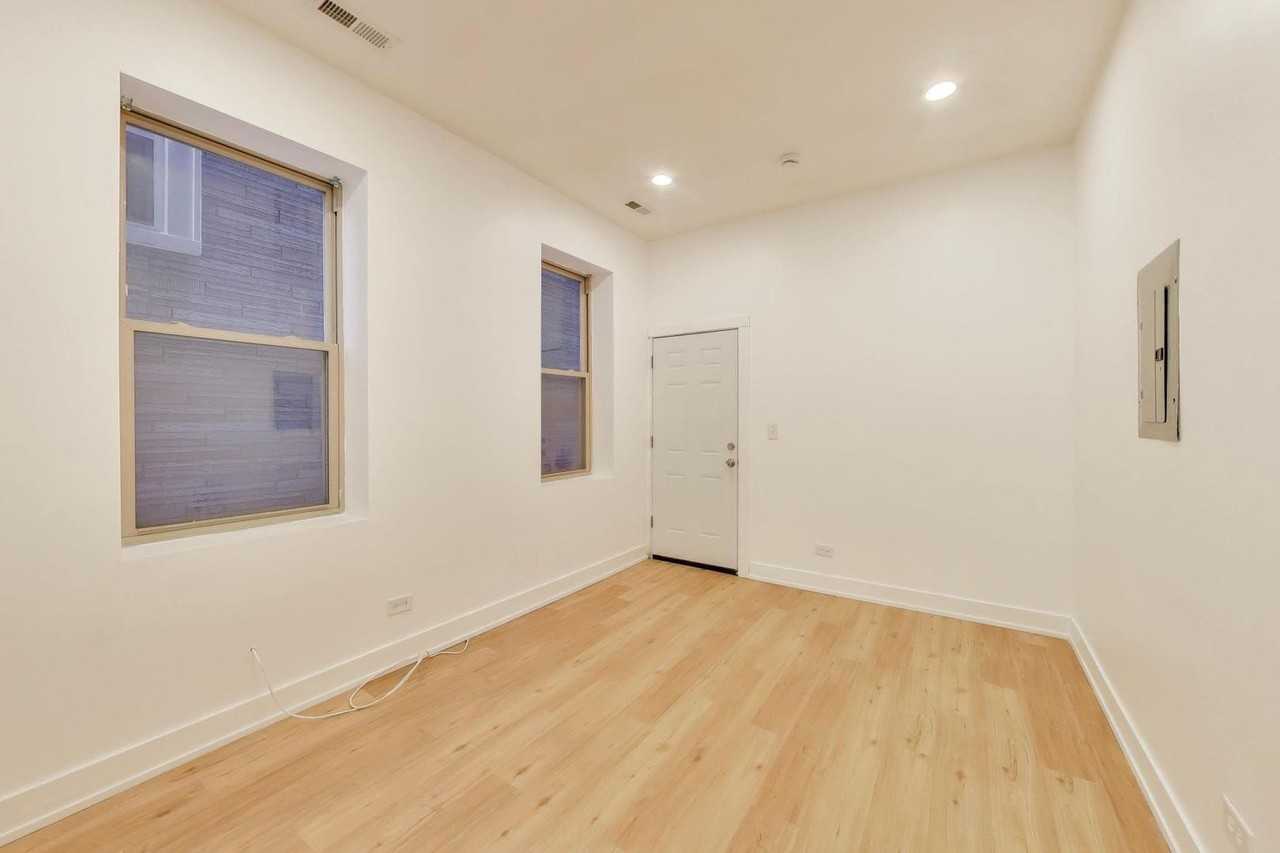 1908 W 48th St Unit 1r - Photo 3 of 17