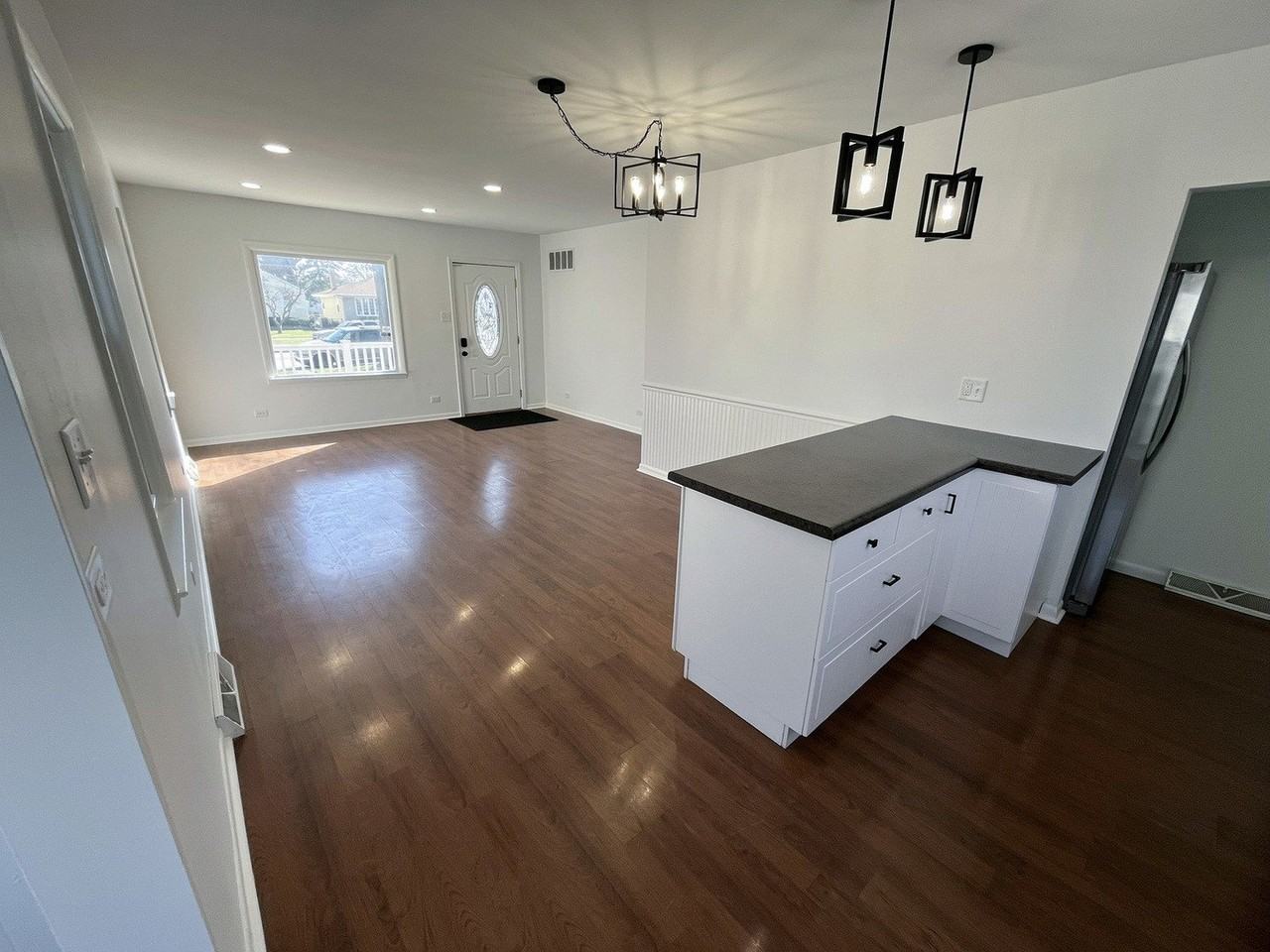 3622 178th St - Photo 5 of 12