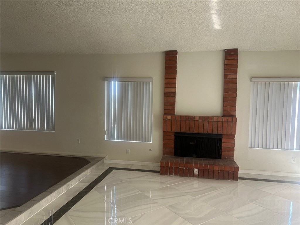 2552 Bolar Ave - Photo 5 of 29