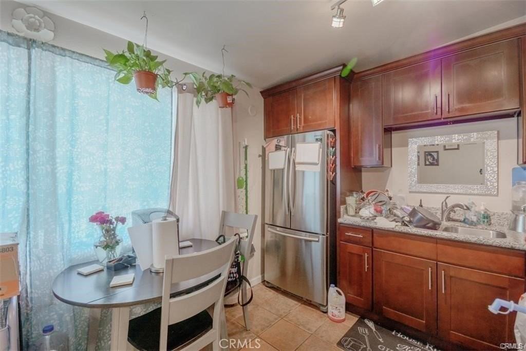 587 El Placer Rd - Photo 5 of 18