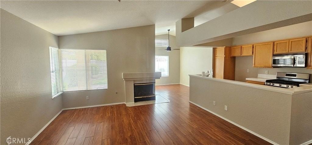 7739 Somerset Ln - Photo 4 of 15