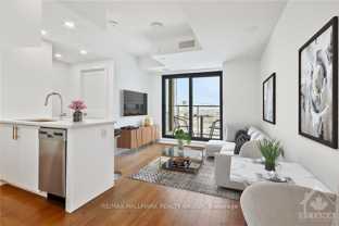 340 Queen St - Photo 1 of 1