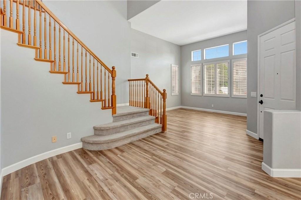 47 Creek View Rd - Photo 2 of 38