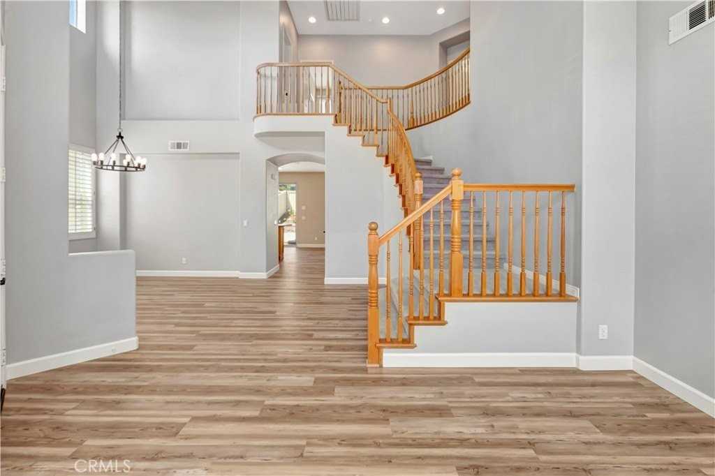 47 Creek View Rd - Photo 4 of 38