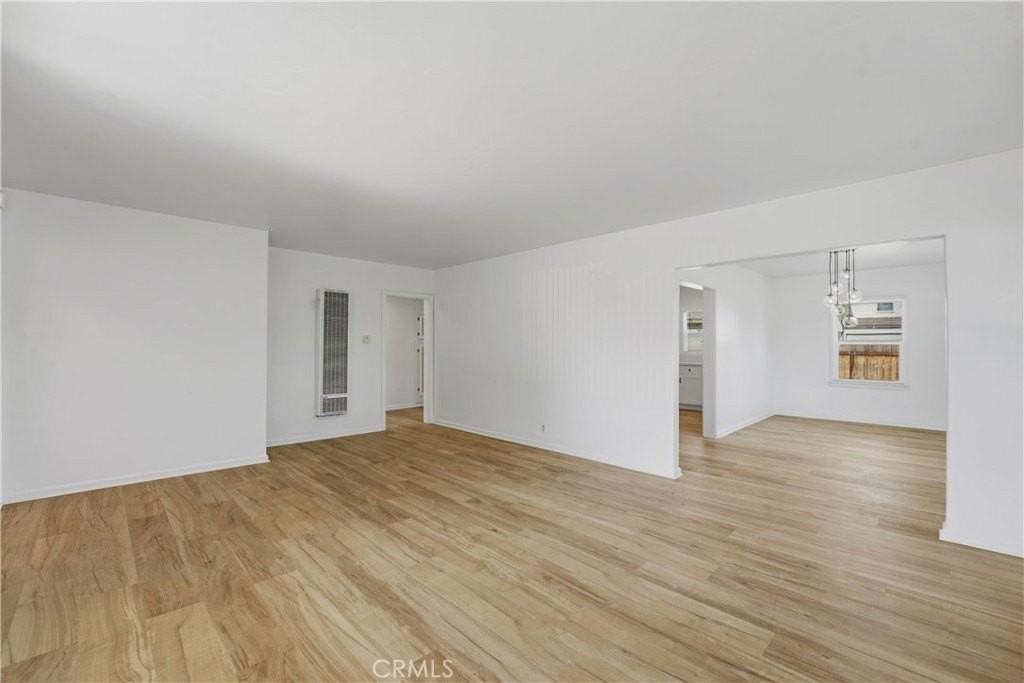 800 N Clementine St - Photo 6 of 26