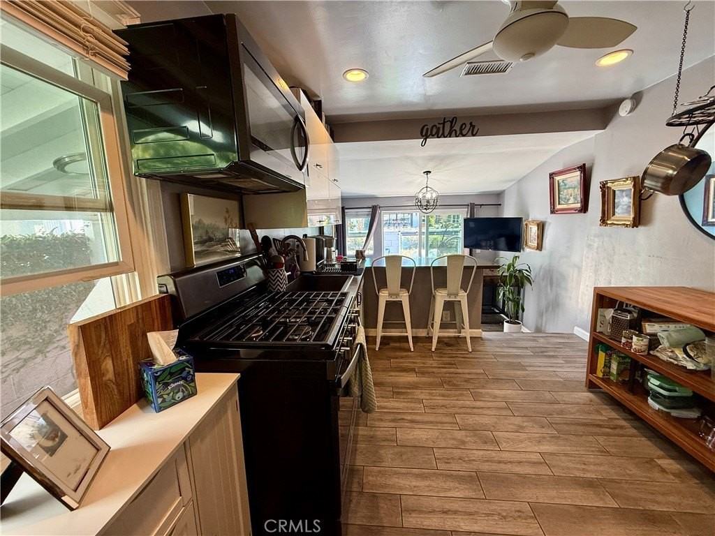 211 Carroll Canal - Photo 6 of 9