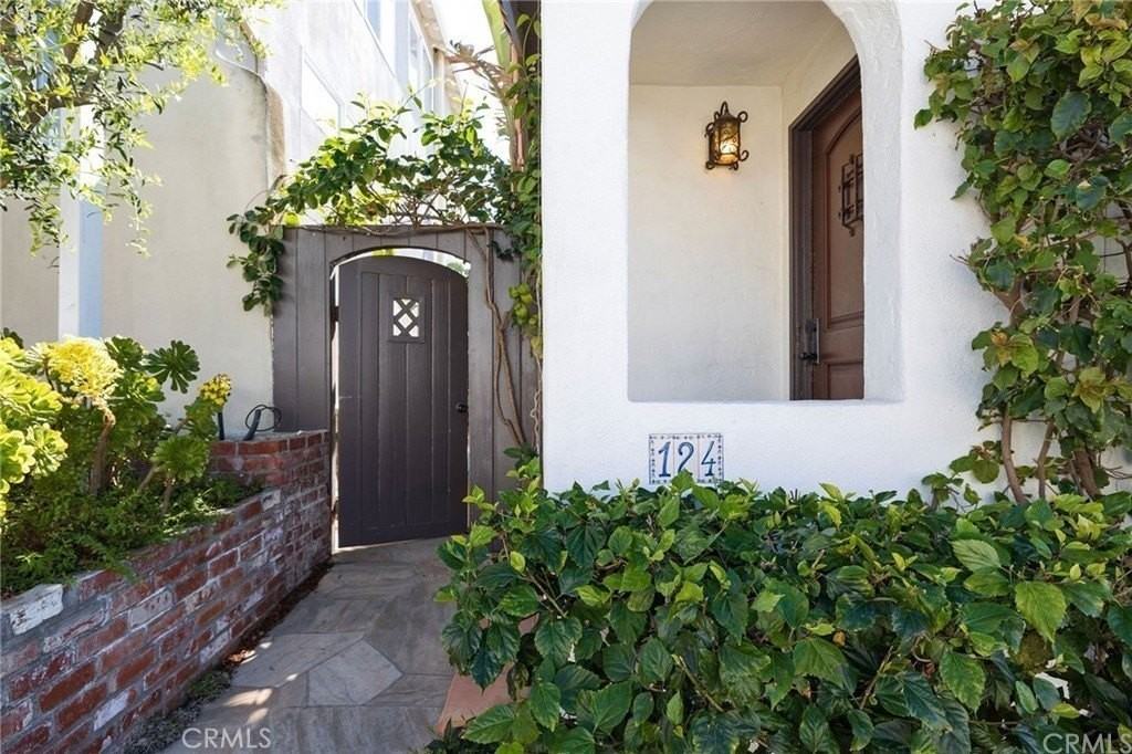 124 17th St - Photo 3 of 18