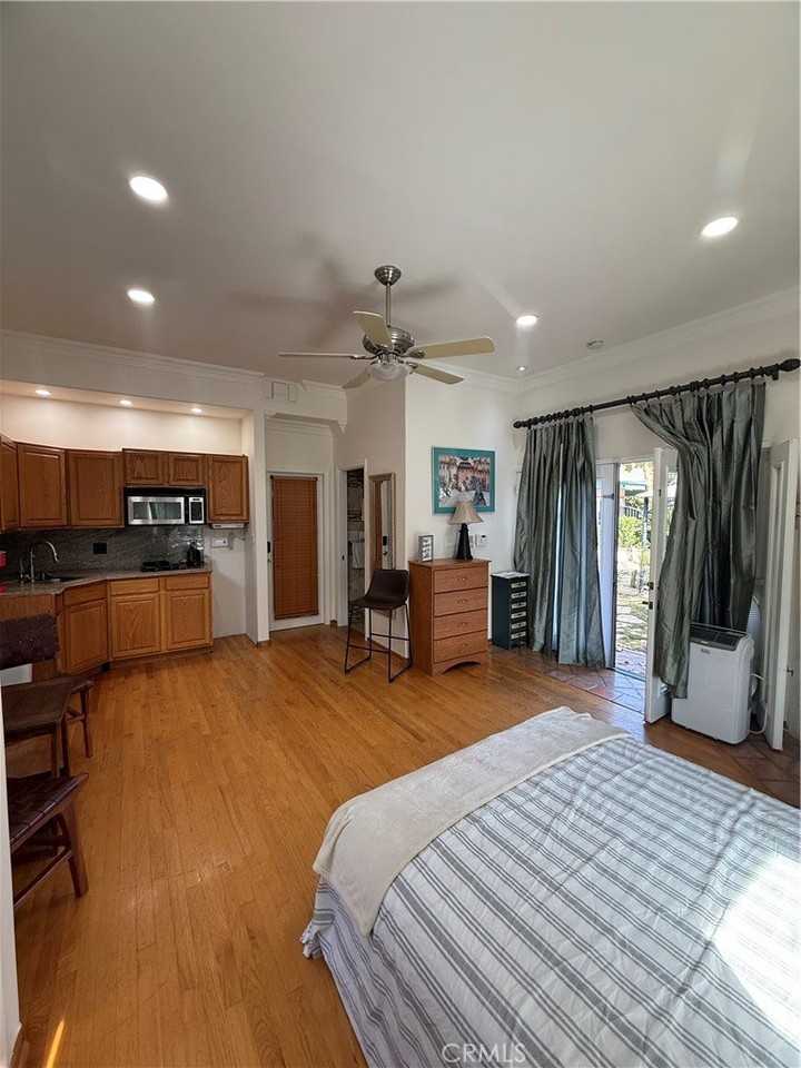 2515 Crest View Dr #ADU3 - Photo 3 of 20