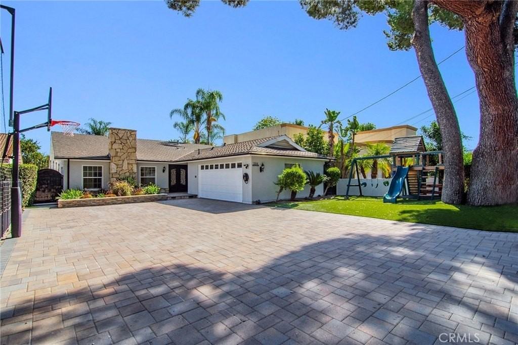 5316 Mecca Ave - Photo 2 of 28