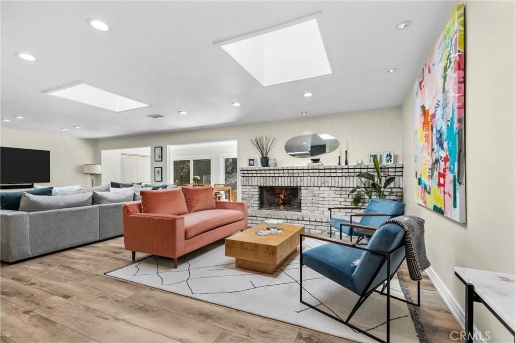 22736 Margarita Dr - Photo 5 of 36