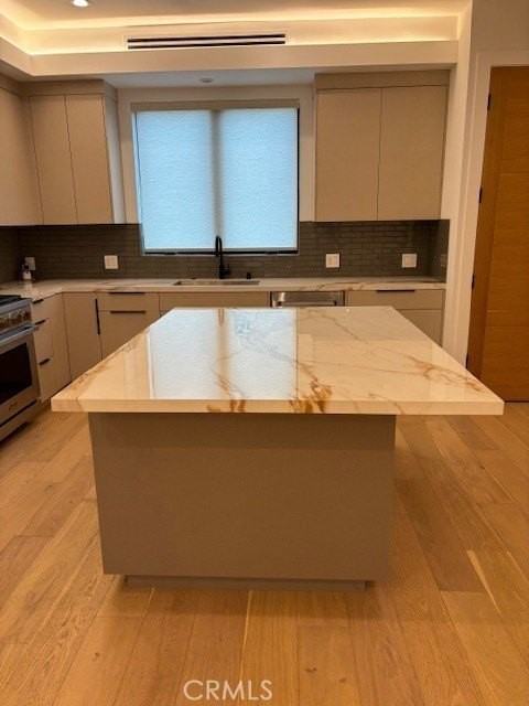 14553 Benefit St - Photo 5 of 18