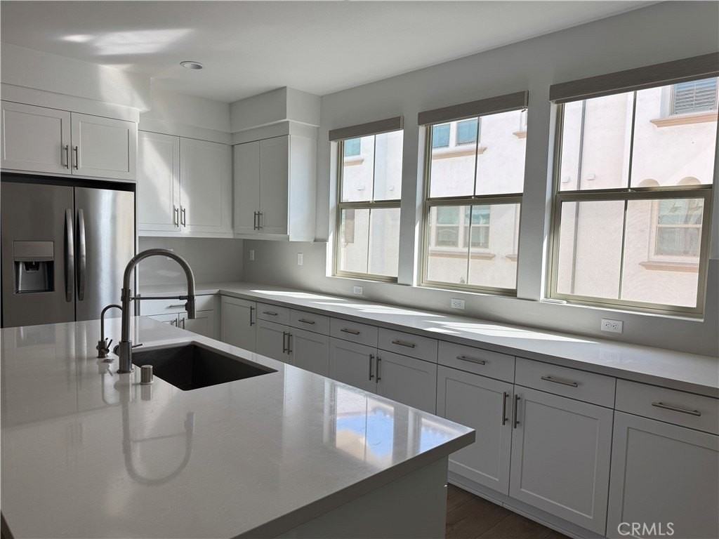 235 Babson Ct - Photo 2 of 11