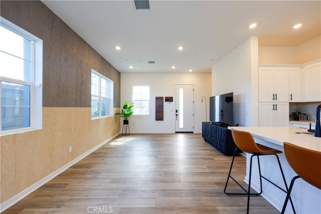 4437 S Fairmount Paseo - Photo 2 of 36