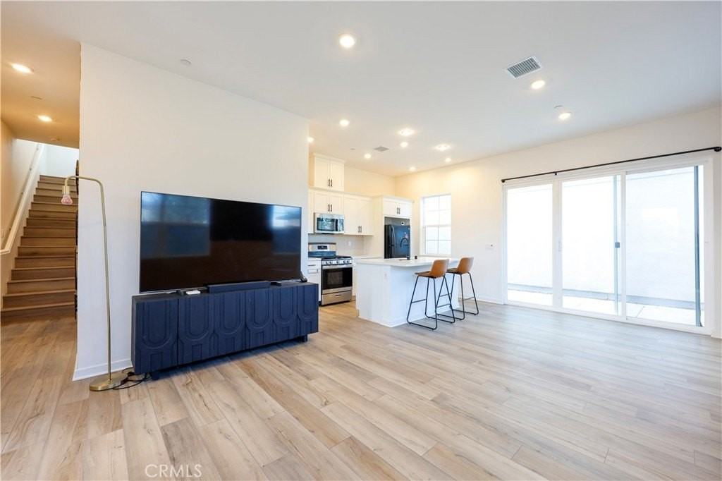 4437 S Fairmount Paseo - Photo 4 of 36