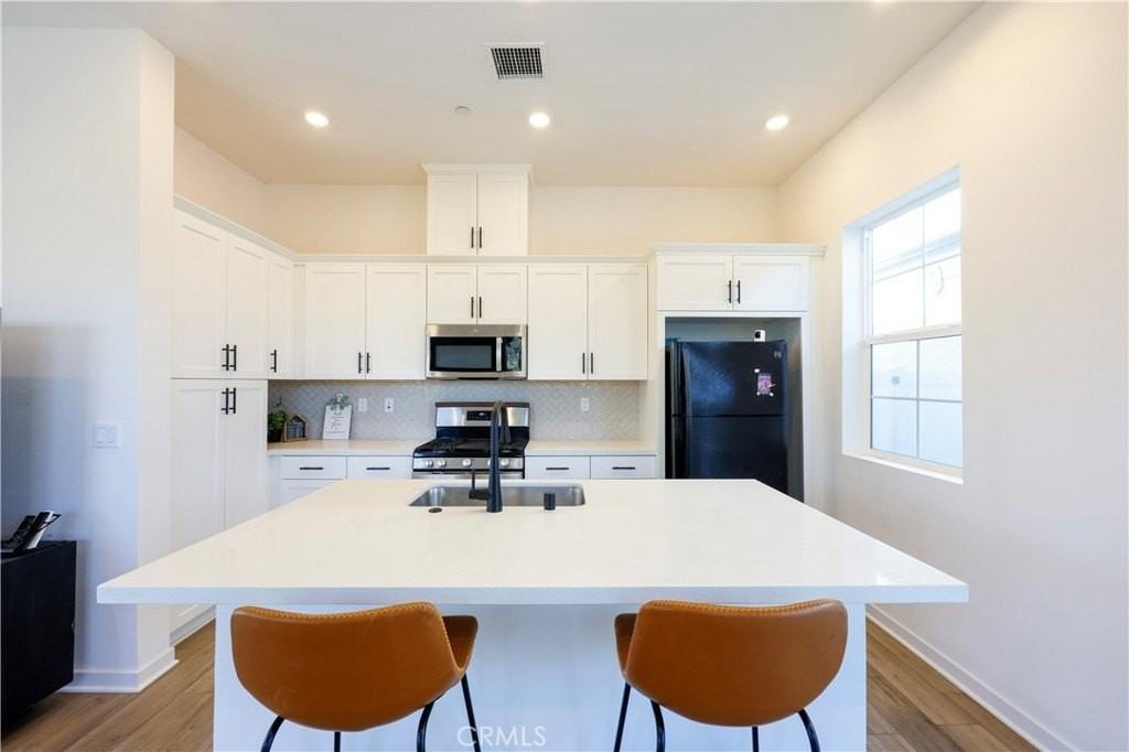 4437 S Fairmount Paseo - Photo 6 of 36