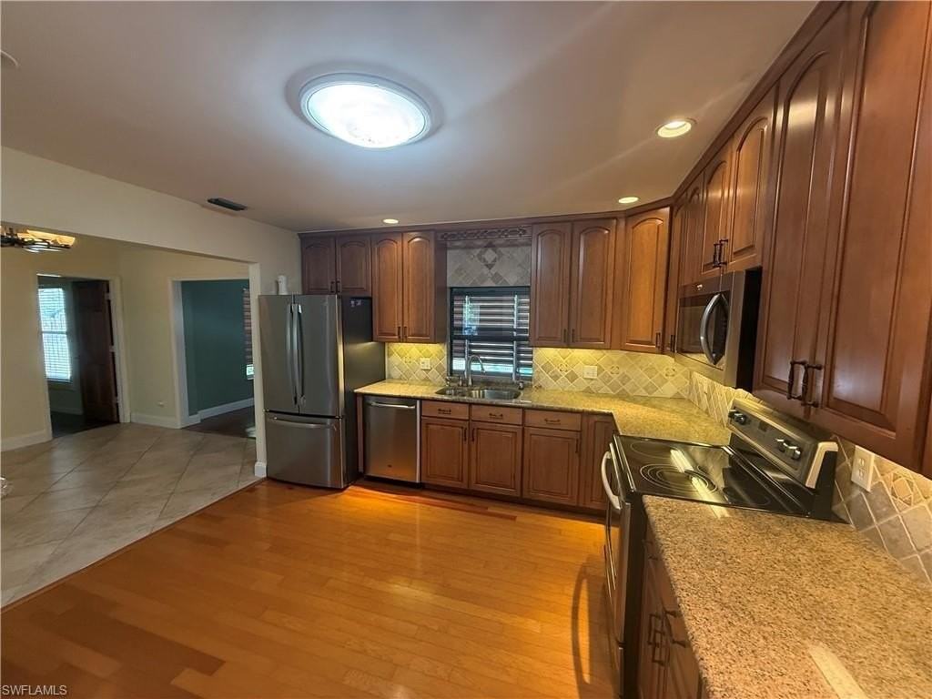 5361 Hickory Wood Dr - Photo 4 of 20