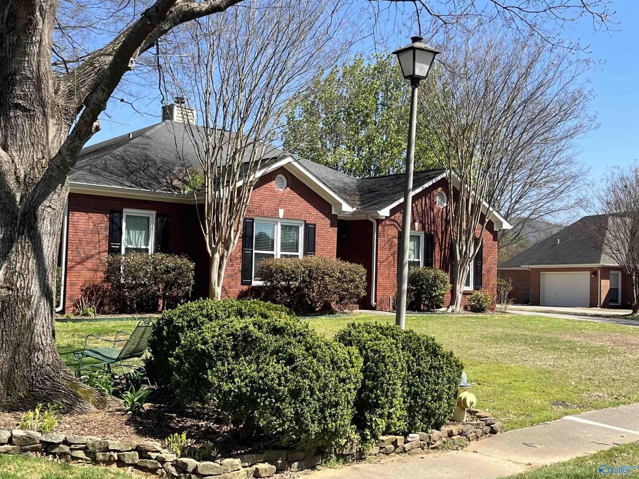 2629 Quarter Ln Se - Photo 2 of 29