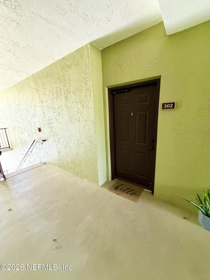 1050 Bella Vista Blvd Unit 10-302 - Photo 4 of 37