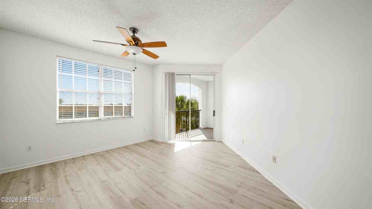 1050 Bella Vista Blvd Unit 10-302 - Photo 6 of 37