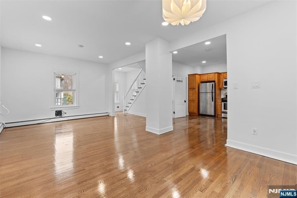 6 Cottage Pl - Photo 6 of 47