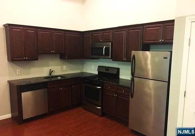 57 Westervelt Ave ## 69 - Photo 5 of 13