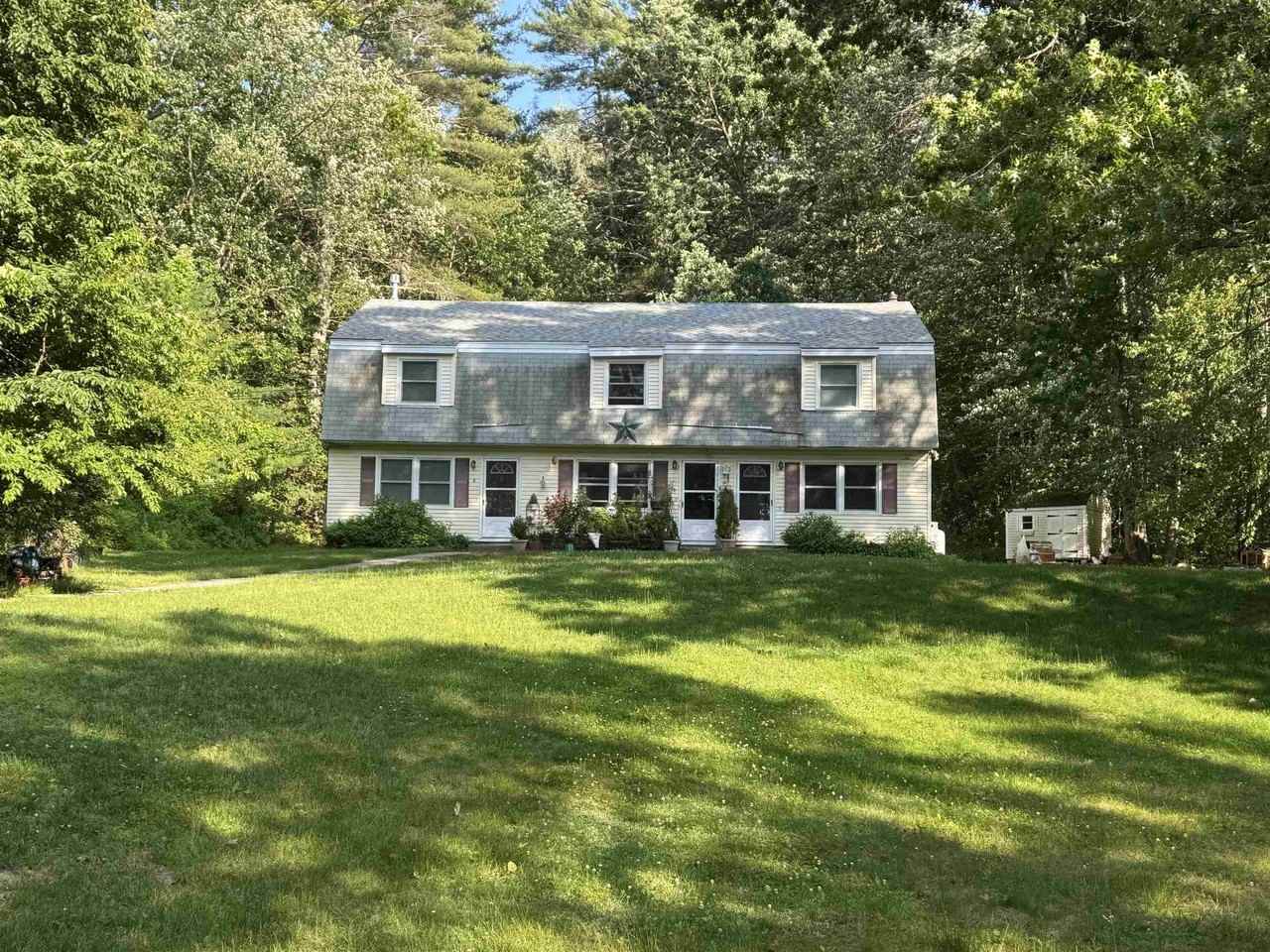 4 Linda Ln #5 - Photo 2 of 27