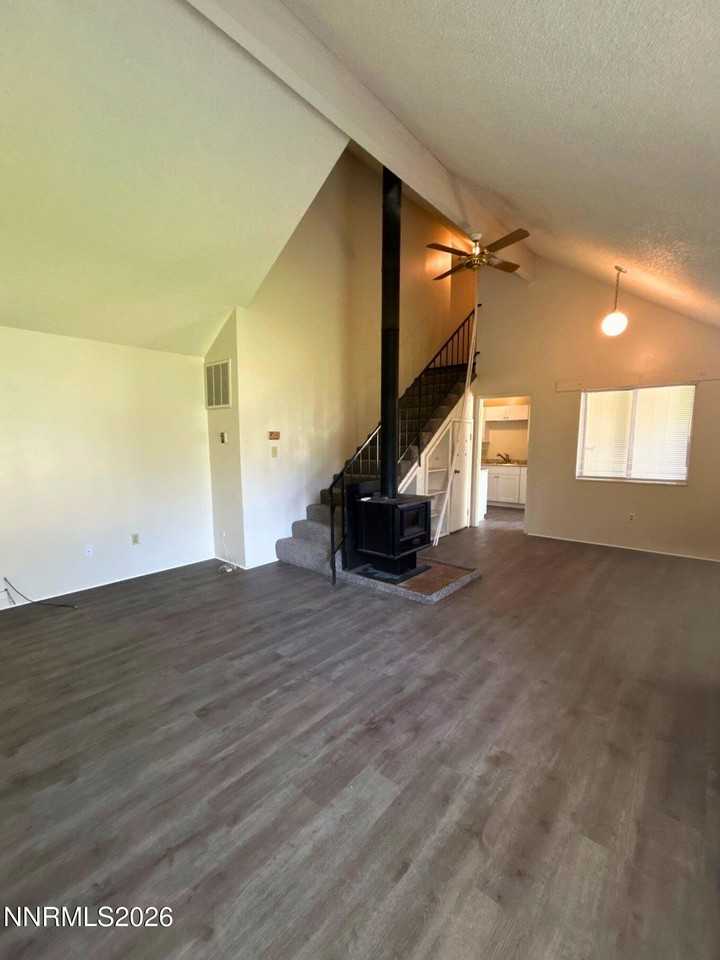 1664 Manchester Way - Photo 2 of 11