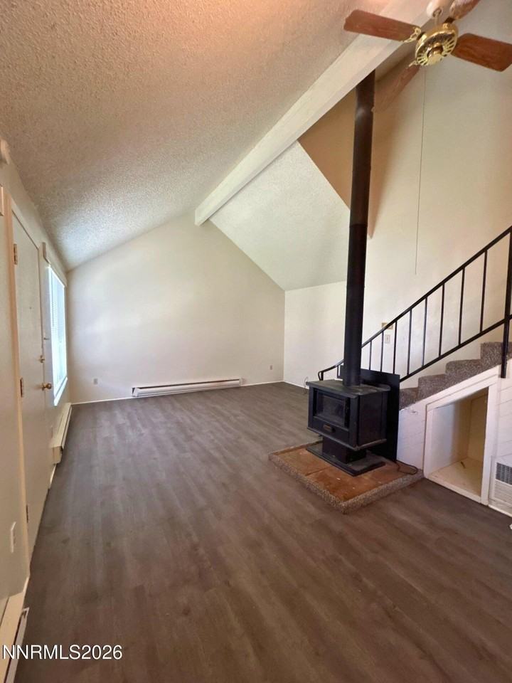 1664 Manchester Way - Photo 3 of 11