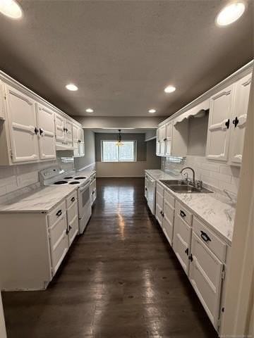 7330 S Canton Ave - Photo 3 of 16