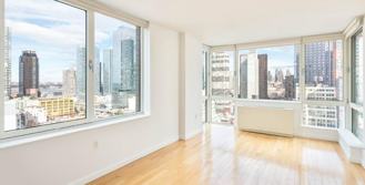 522 W 37th St - Photo 1 of 1