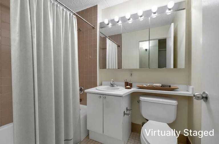 55 Battery Pl - Photo 4 of 5