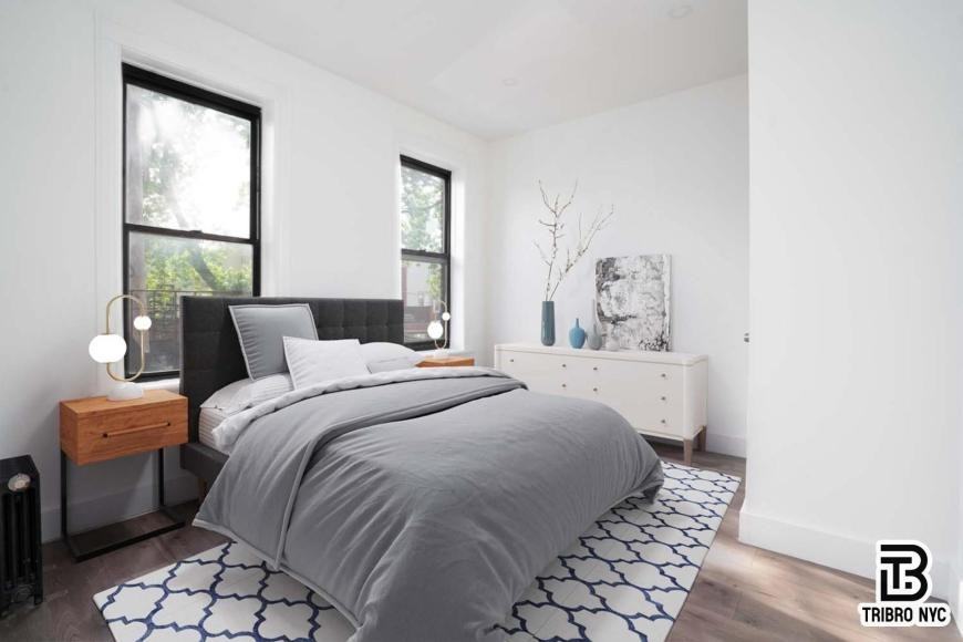 1719 E 8th St - Photo 2 of 7