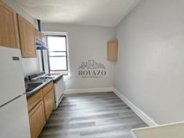 featured image of 160 Ellis Ave