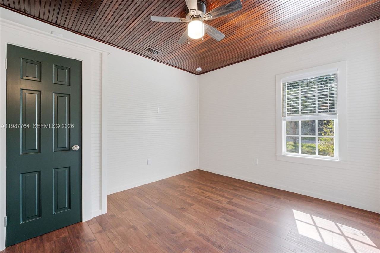 3826 Oak Ave - Photo 6 of 8