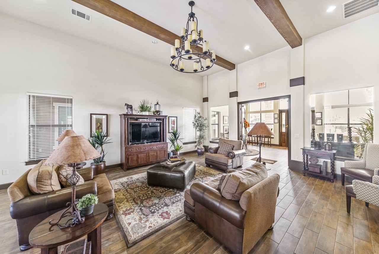 Constellation Ranch - Photo 7 of 10