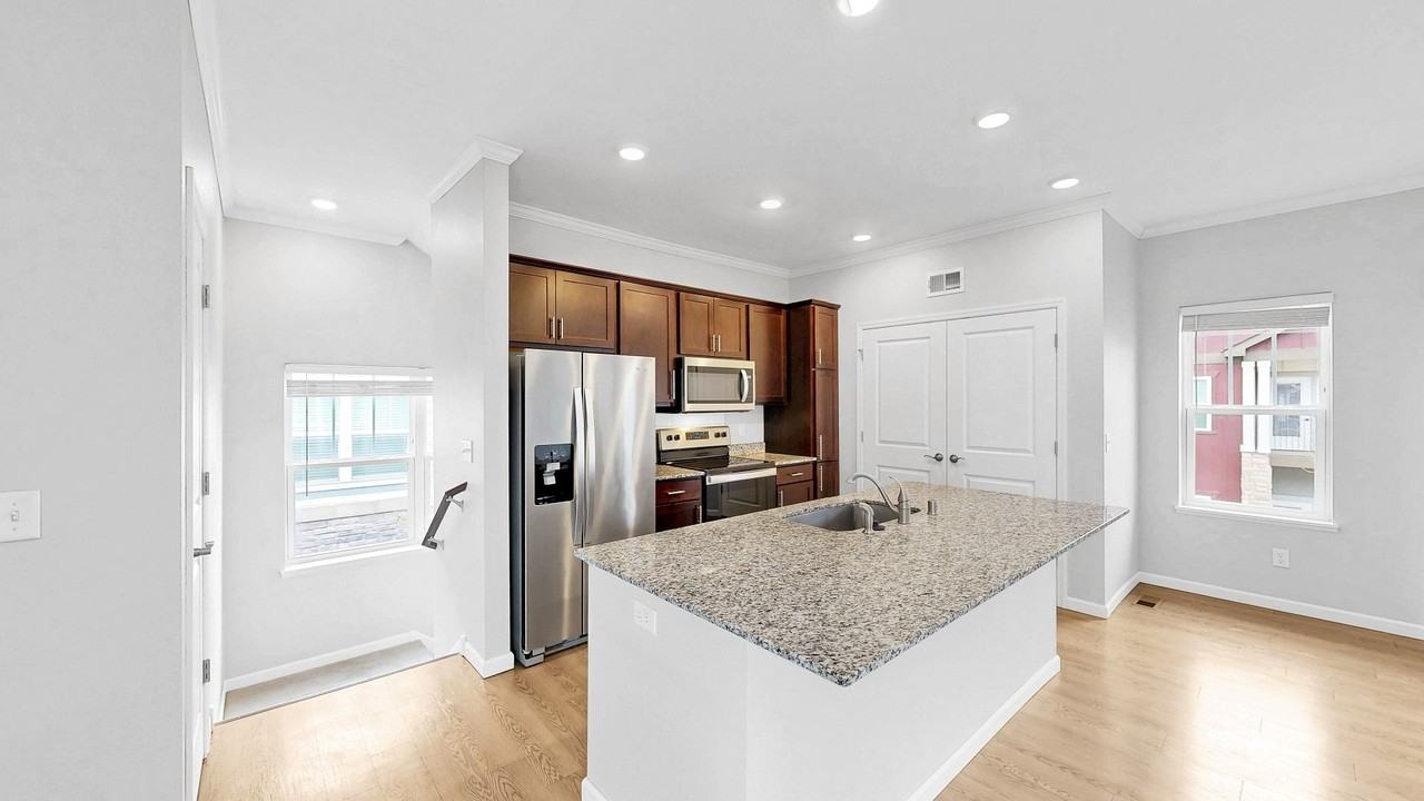 The Edison at Spirit - Photo 7 of 50